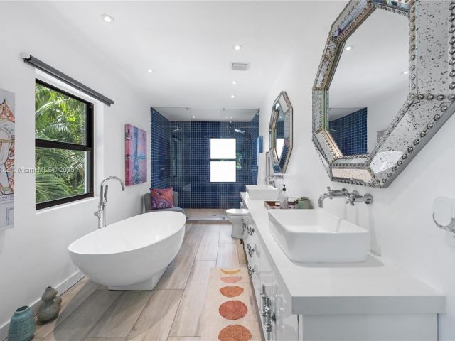 Home for rent at 1210 NE 89th St - photo 5694085