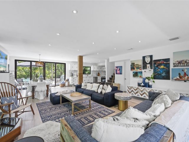 Home for rent at 1210 NE 89th St - photo 5694096