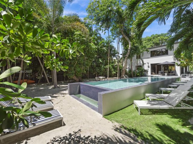 Home for rent at 1210 NE 89th St - photo 5694100