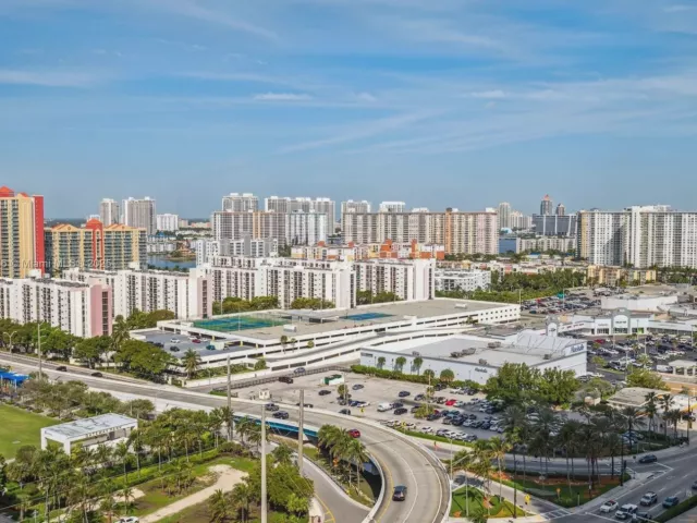 Apartment for sale  Unit #2035 - photo 5649366