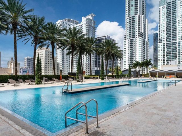 Apartment for sale  Unit #5209 - photo 5630110