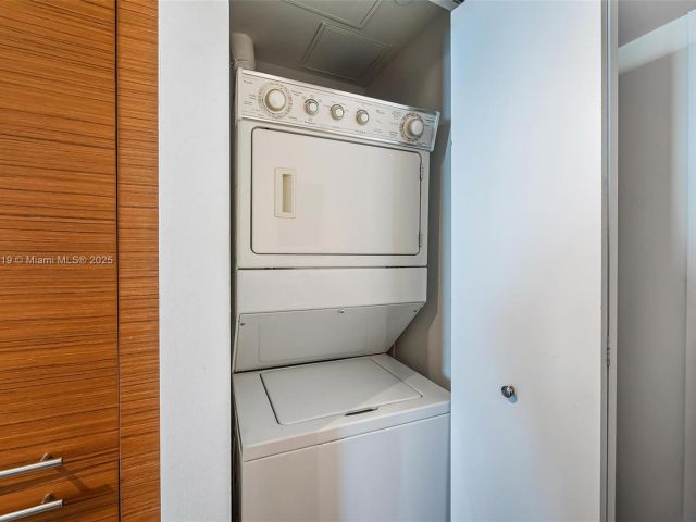 Apartment for sale  Unit #5209 - photo 5630113