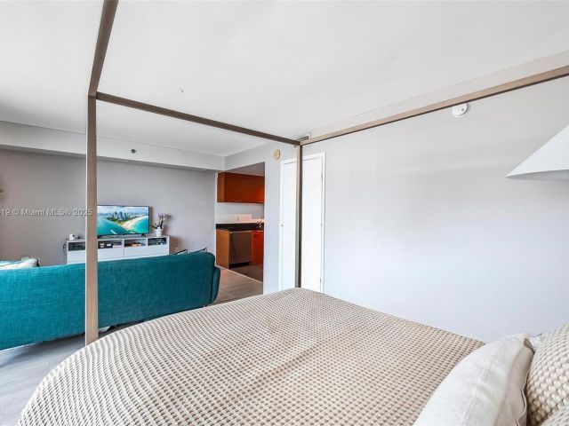 Apartment for sale  Unit #5209 - photo 5630117