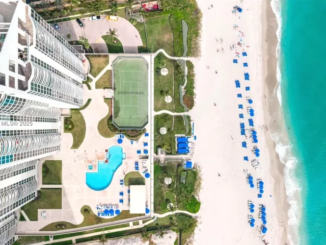 Apartment for sale  Unit #3701 - photo 5652669