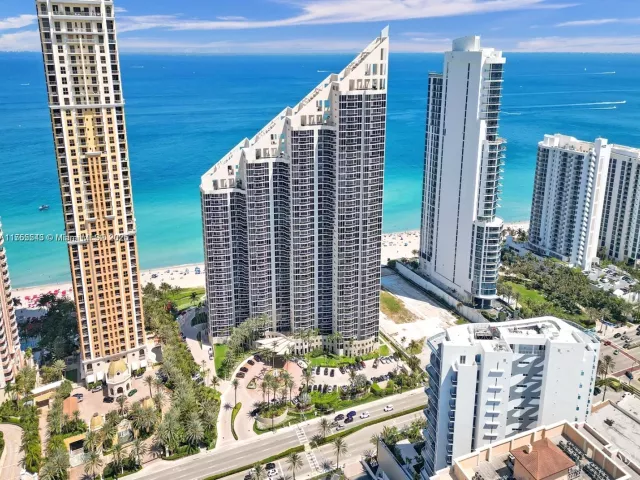 Apartment for sale  Unit #3701 - photo 5652672