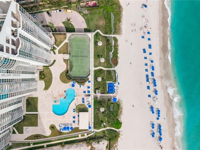 Apartment for sale  Unit #3701 - photo 5652669