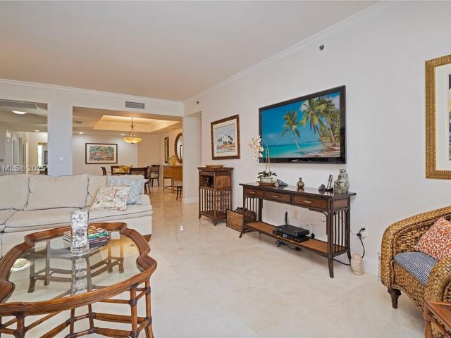 Apartment for rent  Unit #404 - photo 6912960