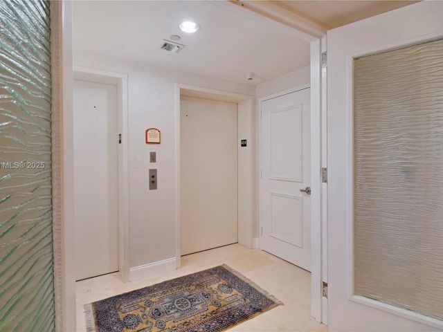 Apartment for rent  Unit #404 - photo 6912970