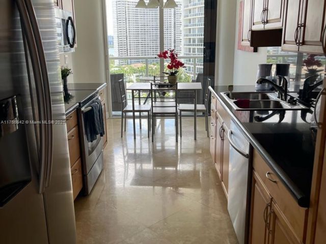 Apartment for sale  Unit #1503 - photo 6239100