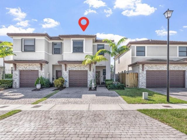 3-bedroom home for sale in Homestead - 25020 SW 108th Ave 25020 - MondialRealty