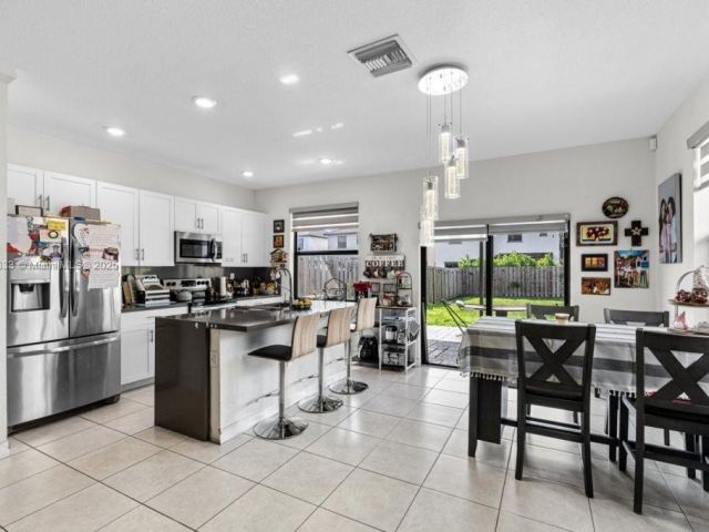 3-bedroom home for sale in Homestead - 25020 SW 108th Ave 25020 - MondialRealty