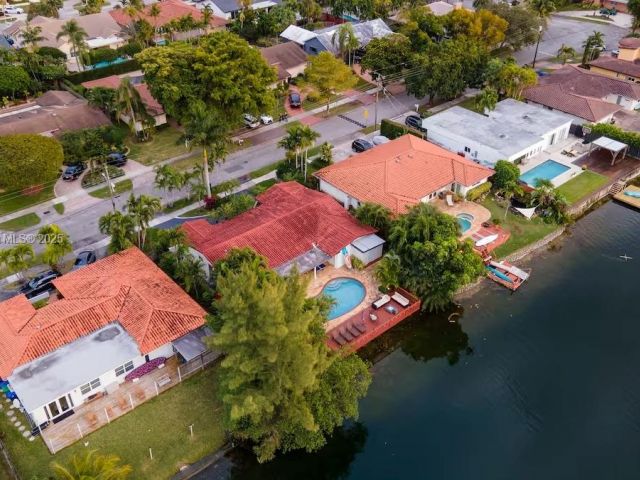 Home for sale at 21250 NE 23rd Ave - photo 6197195