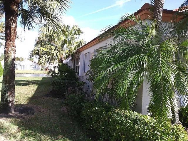 Home for sale at 8045 Clear Shores Cir - photo 5758735