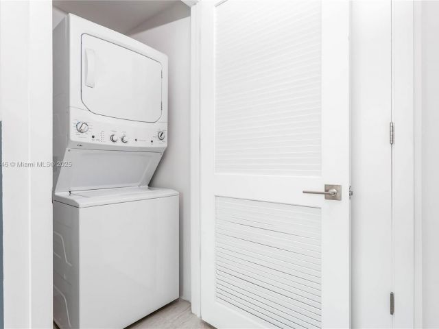 Apartment for rent  Unit #S-314 - photo 5686679