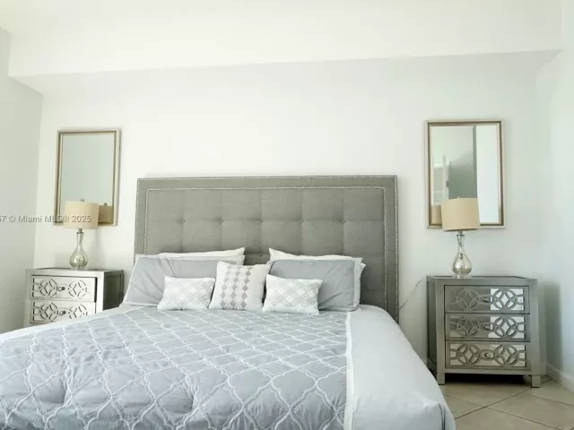 Apartment for sale  Unit #606 - photo 5671959