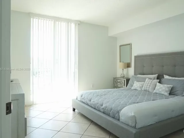 Apartment for sale  Unit #606 - photo 5671960