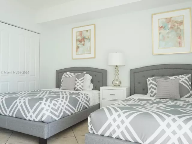 Apartment for sale  Unit #606 - photo 5671952