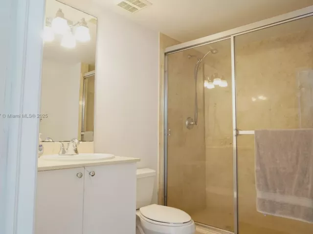 Apartment for sale  Unit #606 - photo 5671955