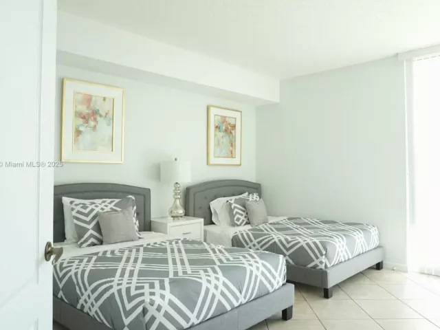 Apartment for sale  Unit #606 - photo 5671956