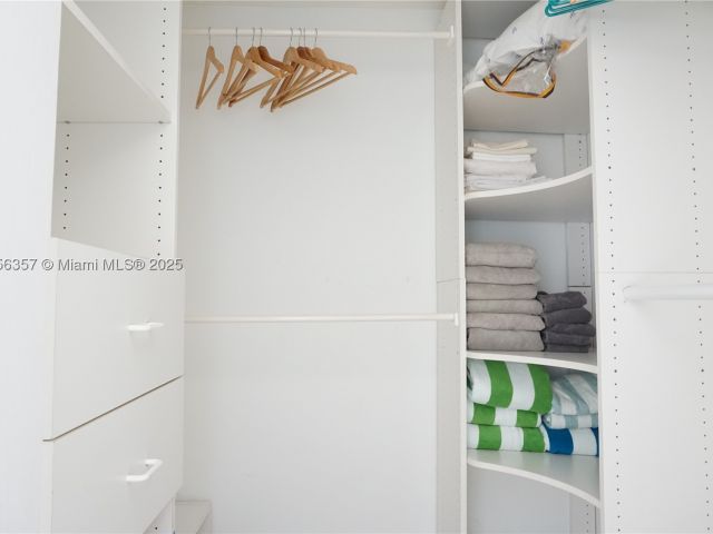 2-bedroom condo for sale in Sunny Isles Beach - 17555 Atlantic Blvd 606 - MondialRealty