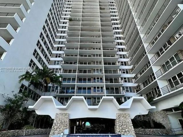 Apartment for sale  Unit #211 - photo 5662447