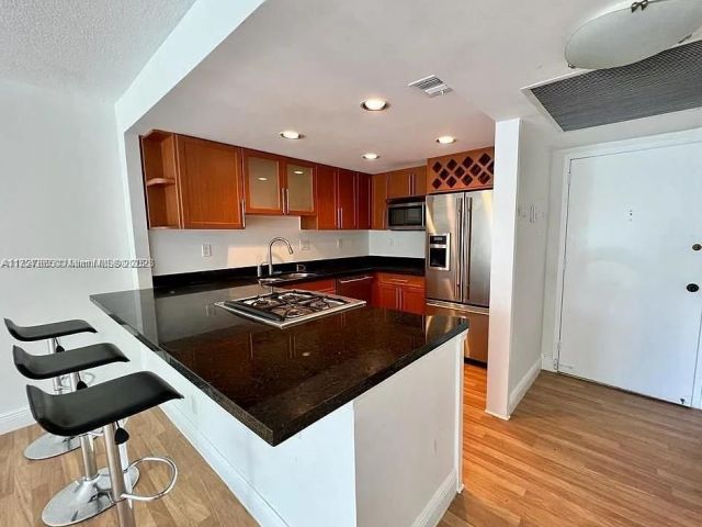 1-bedroom condo for sale in Hallandale Beach - 2030 S Ocean Dr 211 - MondialRealty