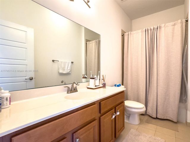 Home for sale at 686 NE 191st Ter - photo 5991033