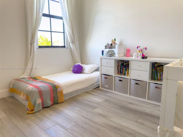 Home for sale at 686 NE 191st Ter - photo 5991034