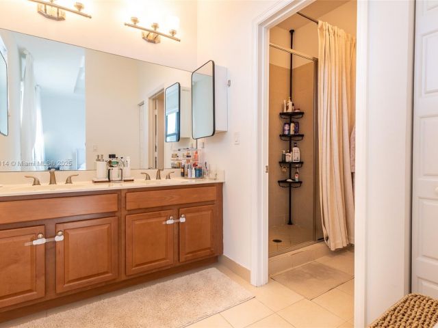 Home for sale at 686 NE 191st Ter - photo 5991037