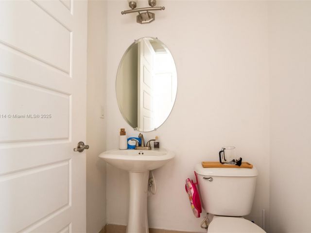 Home for sale at 686 NE 191st Ter - photo 5991041