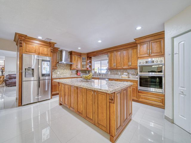 Home for sale at 19390 SW 312th St - photo 5599296