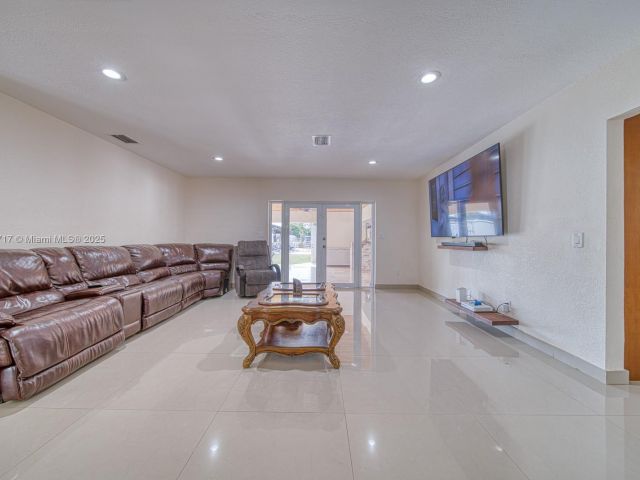 Home for sale at 19390 SW 312th St - photo 5599297