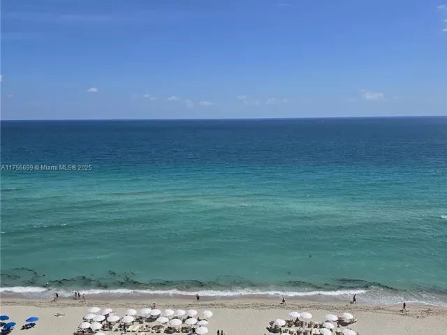 Apartment for sale  Unit #1402 - photo 5656579