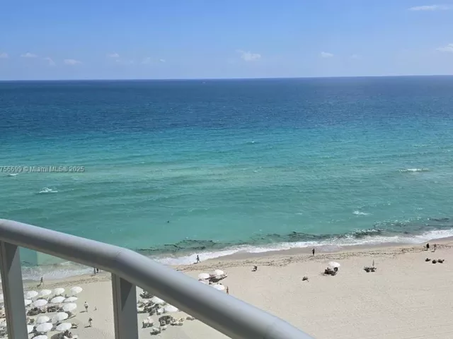 Apartment for sale  Unit #1402 - photo 5656582