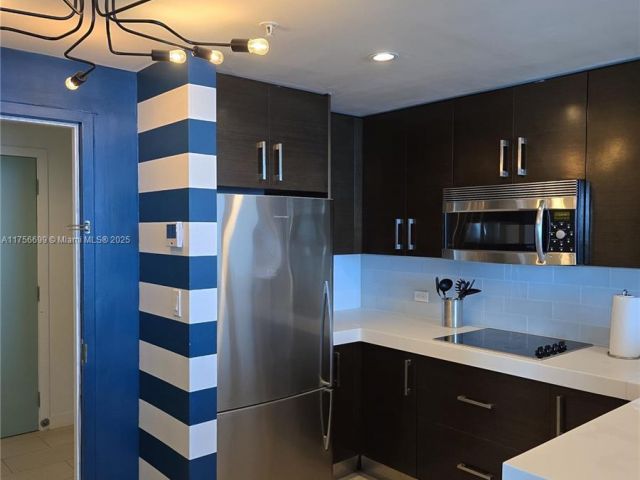 Apartment for sale  Unit #1402 - photo 5656570