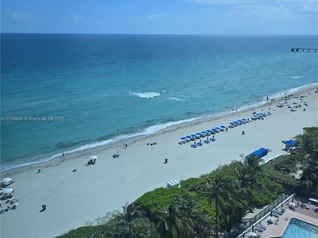 Apartment for sale  Unit #1402 - photo 5656581