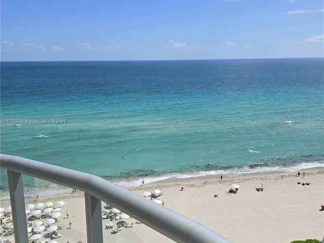 Apartment for sale  Unit #1402 - photo 5656582