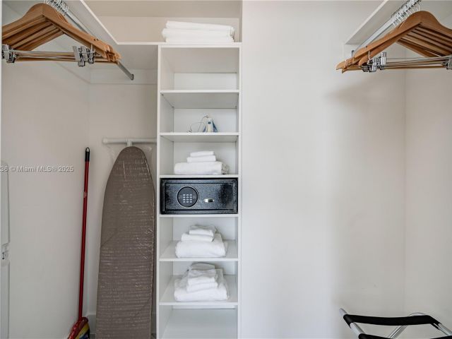 Apartment for sale  Unit #R1609 - photo 5628190