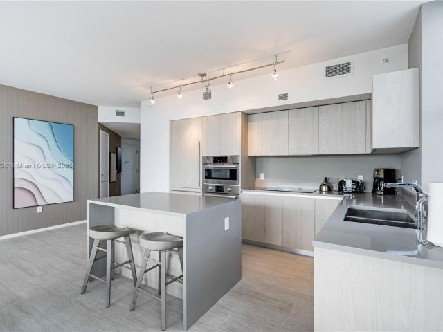 Apartment for sale  Unit #R1609 - photo 5628200