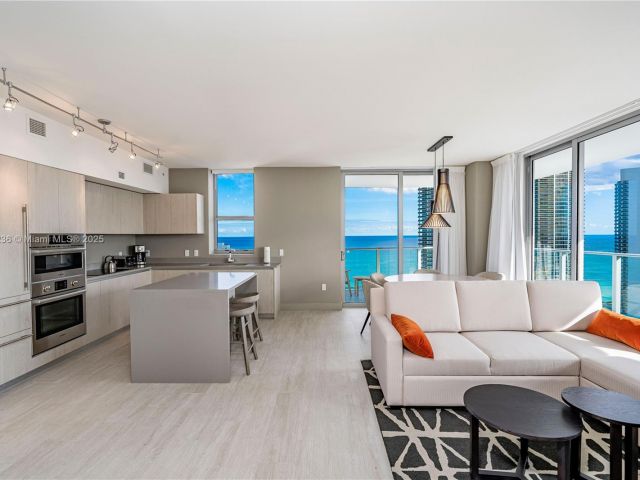 Apartment for sale  Unit #R1609 - photo 5628203