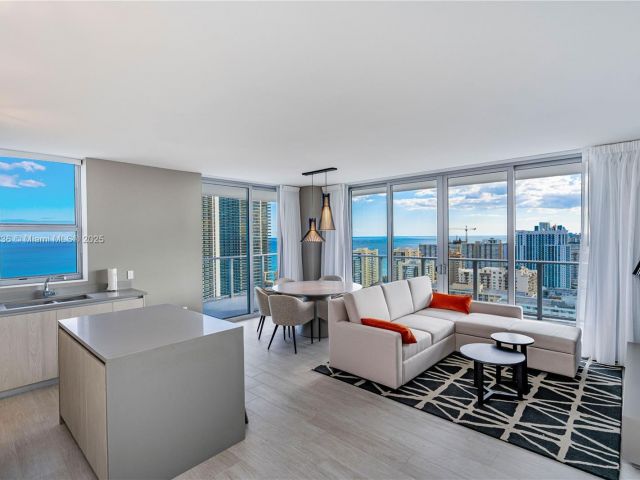 Apartment for sale  Unit #R1609 - photo 5628205