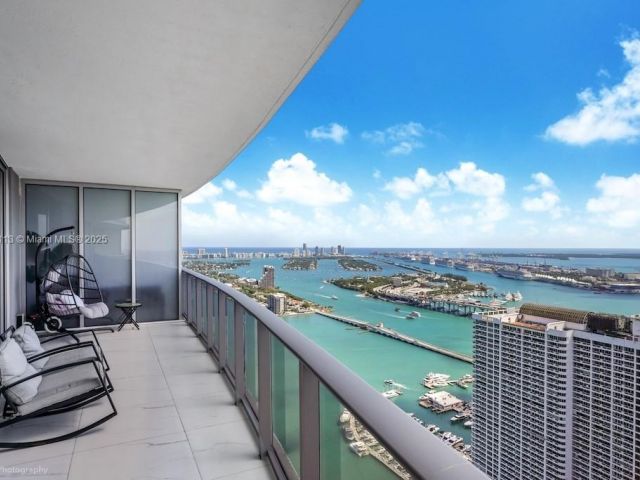 Apartment for sale  Unit #4904 - photo 5696831