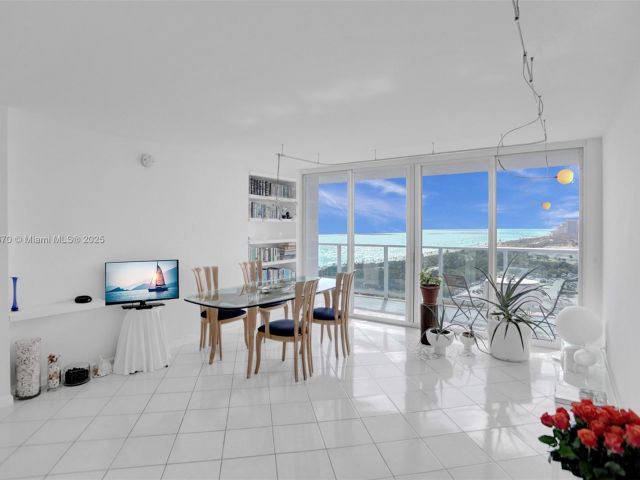 Apartment for sale  Unit #1923 - photo 5921716