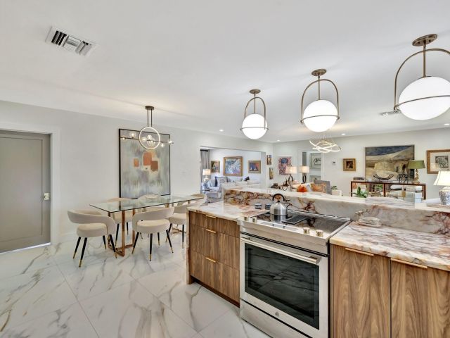 Home for sale at 1981 Coral Gardens Drive - photo 5710745