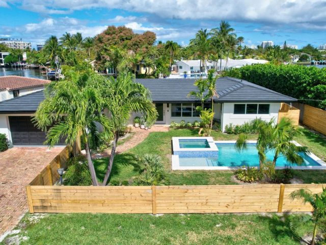 Home for sale at 1981 Coral Gardens Drive - photo 5710752