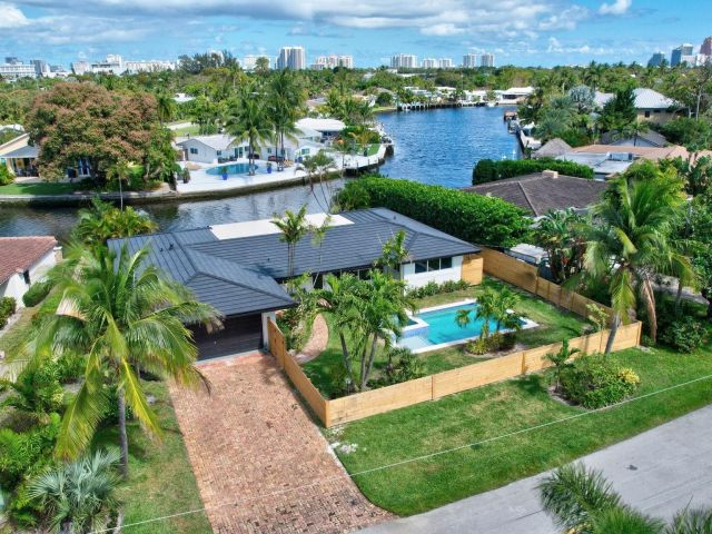 Home for sale at 1981 Coral Gardens Drive - photo 5710754