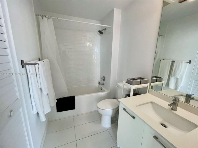 Apartment for rent  Unit # - photo 7467986