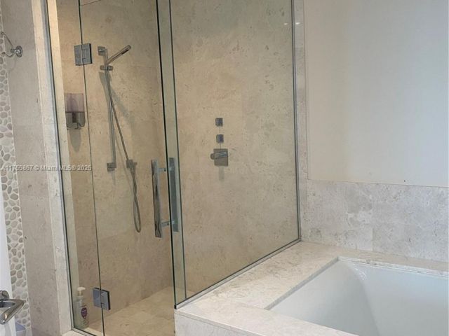 Apartment for sale  Unit #1906 - photo 5777387