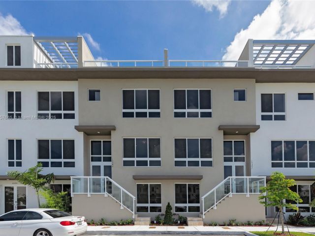 Home for sale at  - photo 5585458