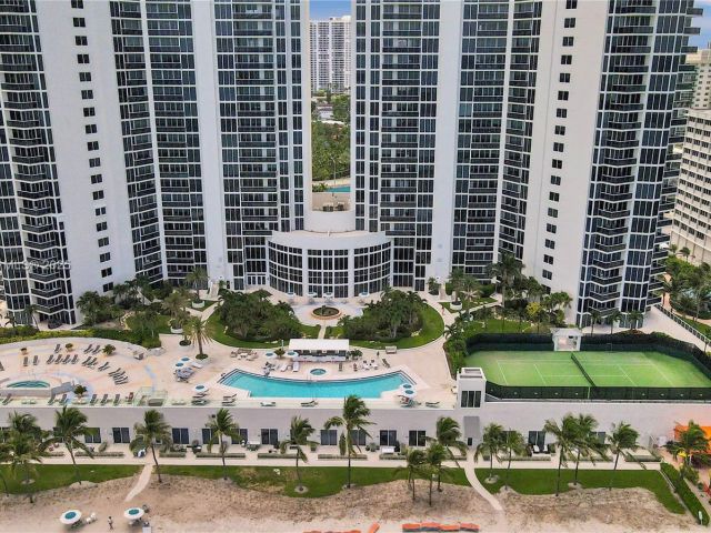 Apartment for sale  Unit #PH4 - photo 5794261